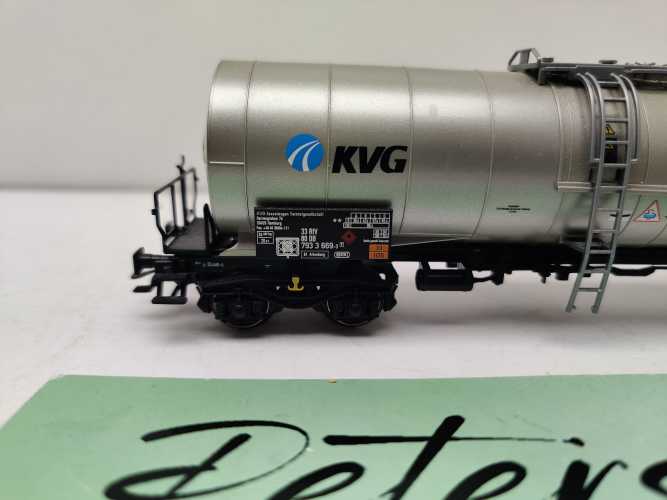 Märklin H0 AC 47564 / 4-Achser Kesselwagen / KVG / NEM / DB