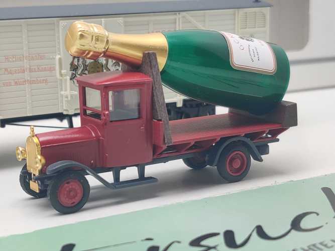 Märklin H0 AC 48002 Museumswagen-Set'02 "Sektkellerei Kessler" / NEM / DRG / OVP weiß