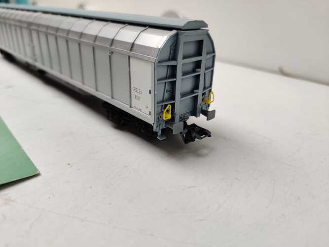 Märklin H0 AC 48057 / moderner Großraum-Schiebewandwagen der Bauart Habbins / NEM / DSB