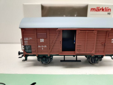 Märklin H0 AC 4883 gedeckter Güterwagen / Gr / NEM / DR / OVP weiß