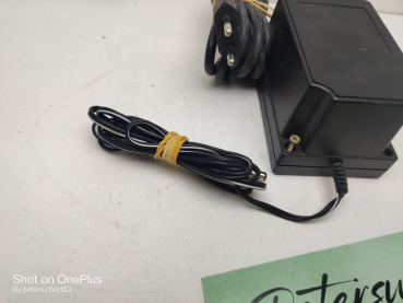 Märklin 66181 Trafo / 230V AC / 50-60Hz / 18 V DC / 18 VA / Schwarz