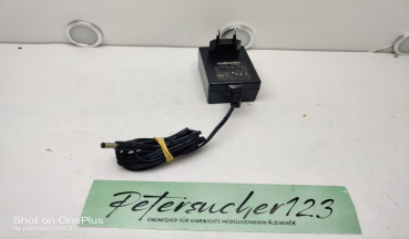 Märklin 66360 Trafo / 220-240V / 50-60Hz / 18 VDC / 36 W / Schwarz