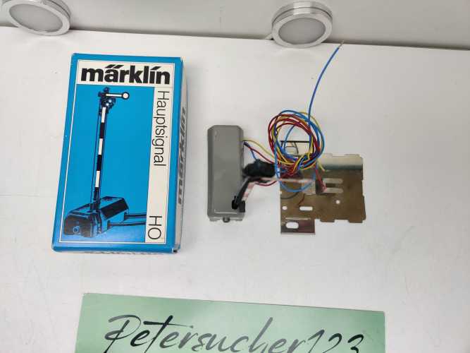 MÄRKLIN H0 1 x Hauptsignal 7039 / M-Gleis / Kurze Kabel / OVP