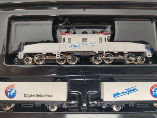 Märklin Z DC 8114 / historisches Güterzug-Set "Batterie-Startset" /Sondermodell /Jubiläum "125 Jahre Rotes Kreuz" / OVP