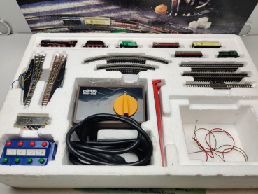 Märklin Z DC 81780 Güterzug-Startpackung mit Gleisanlage und Fahrgerät / OVP