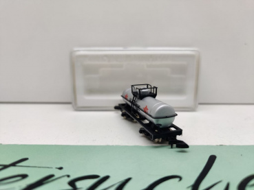 Märklin Z DC 8684 US-Kesselwagen "Mobilgas" 4achser / M.V.X. / OVP