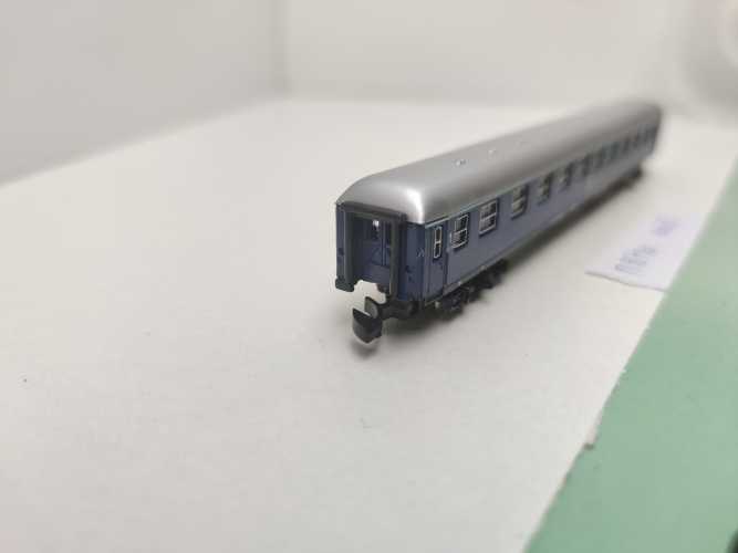 Märklin Z DC 8710 D-Zug Abteilwagen 1.Kl Aüm203 / DB