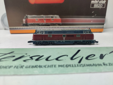 Märklin Z DC 8820 Diesellokomotive / BR221/ Rot / Analog / OVP