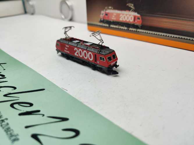 Märklin Z DC 8847 Schweizer Elektrolokomotive der Serie Re 4/4 IV / SBB / OVP