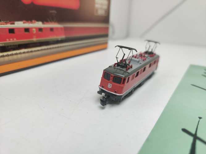 Märklin Mini Club Z DC 8849 / Schwere SBB Ae 6/6 (Städtelokomotive) 11429  / Rot / Analog / OVP