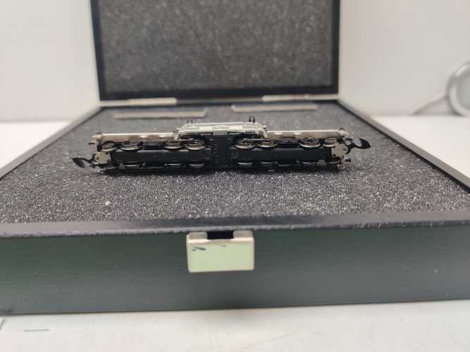 MÄRKLIN Z DC 88569 / Elektrolokomotive Serie Ce 6/8 III "Krokodil" / SBB Sondermodell / Analog / OVP