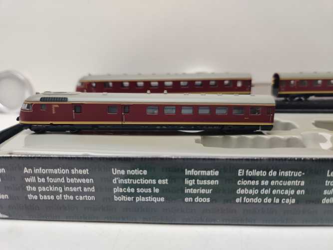 Märklin Z DC / 88720 / dreiteiligen Dieseltriebwagenzug / BR VT 08.5 / DB / Analog / OVP