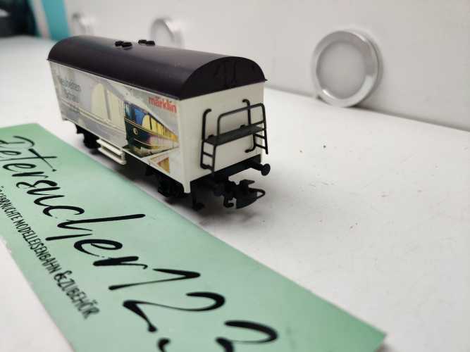 Märklin H0 94230 / zweiachsiger gedeckter Güterwagen der Bauart Gbs 254 / DB