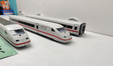 Märklin H0 AC BR402 016-0 ICE / 3-Teilig / DB / Rot / Mfx - Digital / Sound