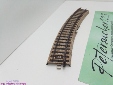 MÄRKLIN H0 AC 1x 5104 gebogenes Kontaktgleis M-Gleis / R 360 mm / 30° = 1/1