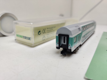 Mini Trix N DC 13771 / Nahverkehrs-Doppelstockwagen / 2. Klasse / inklusive Personen / OVP