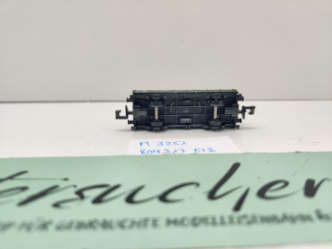 Minitrix N DC 3251 Mittelbordwagen Omm32 / grün / DB