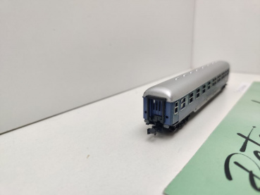 Minitrix N DC 51 3013 00 Schnellzugliegewagen "Touropa" / Bc4ümg / DB
