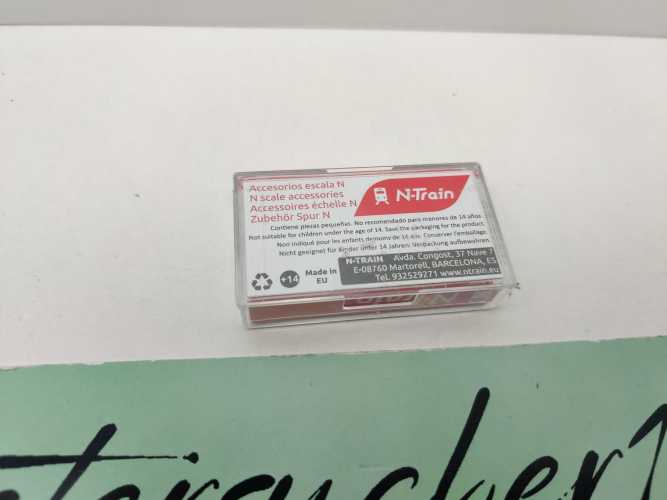 N-Train N 211015 Abfalleimer Metall silbern 8 Stck / unbenutzt / 1:160 / OVP