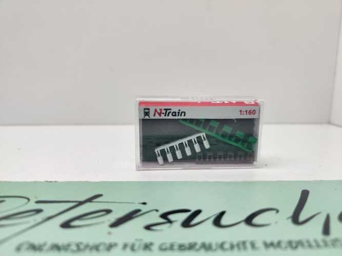 N-Train N 212.45 6 Bierfässer 6 Bierträger / unbenutzt / 1:160 / OVP