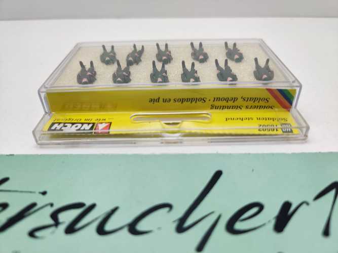 Noch H0 16502 Figuren-Set "Soldaten, stehend" / 11 Figurinen / OVP