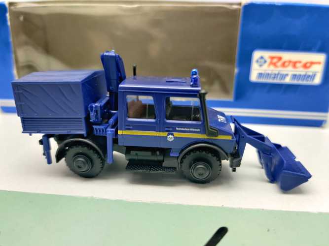 Roco Miniatur Modell H0 1498 Mercedes Unimog U1700L Bergräumgerät "THW" / 1:87 / OVP