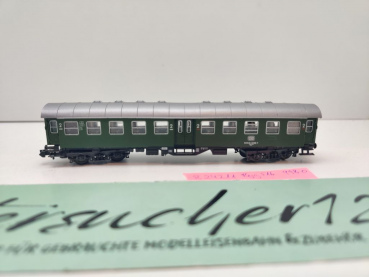 Roco N DC 24211 Eilzugwagen 2.Kl "Umbauwagen" Byg516 / DB