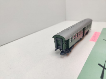 Roco N DC 24211 Eilzugwagen 2.Kl "Umbauwagen" Byg516 / DB