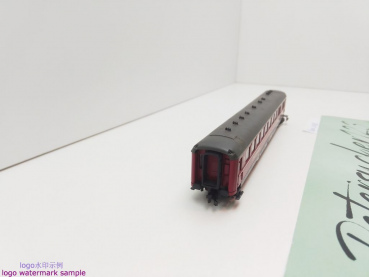 Roco N DC 24238 Schnellzug-Speisewagen 'Schürzenwagen' / WRüg152 / DSG