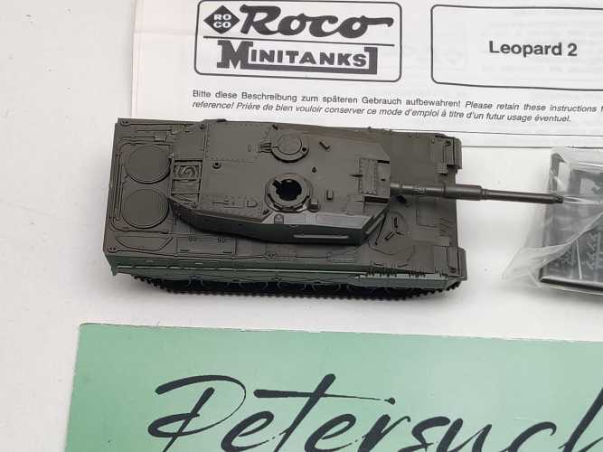 Roco Minitanks H0 329 (1) Kpf Panzer "Leopard" 2 A4  / 1:87 / OVP rot