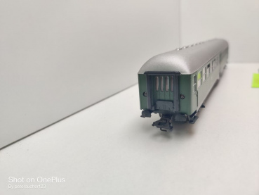 Roco H0 AC 44930 Mitteleinstiegswagen / 2.Kl / Bym421 / NEM / DB