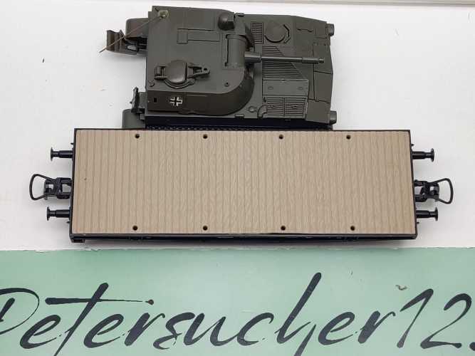 Roco H0 DC 67475 Schwerlastwagen Rlmmp Panzerhaubize M108 Antenne / NEM / DB / OVP