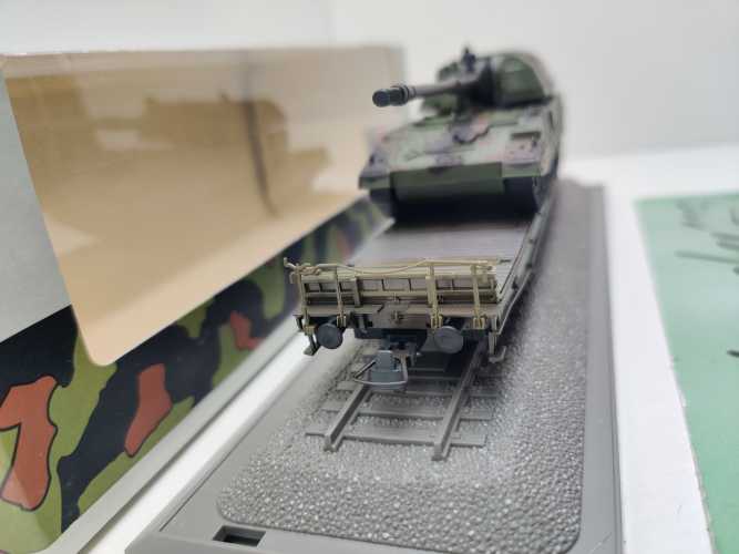 Roco H0 DC 866 Schwerlastwagen Samms Panzerhaubitze PzH2000 / NEM / DB / OVP