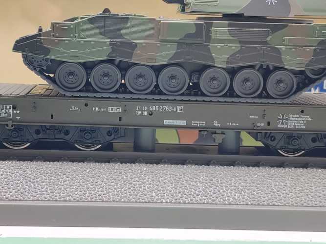 Roco H0 DC 866 Schwerlastwagen Samms Panzerhaubitze PzH2000 / NEM / DB / OVP