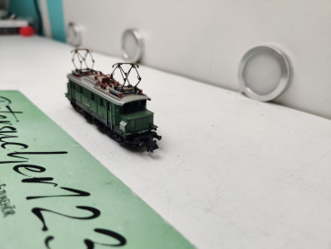 Trix N DC 2033 / BR144 083-3 Elektrolok / DB / Grün / Analog