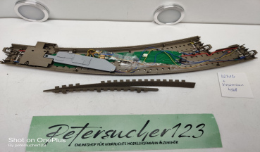 Trix / Viessmann H0 62712 / 4586 Weiche Rechts 236,1 mm / 12,1°/ Antrieb + Decoder