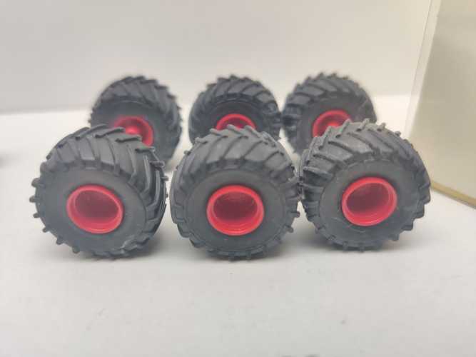Wiking H0 014 02 26 Breitreifen Fendt Favorit 716 Vario 3x rot 1x gelb / 1:87 / OVP