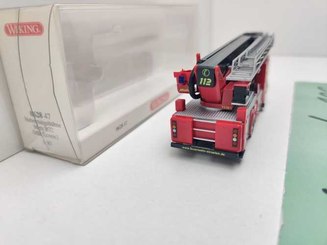 Wiking H0 0628 47 Hubrettungsbühne Metz B32 (MB Econic) / 1:87 / OVP