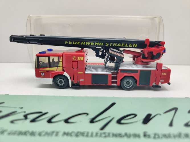 Wiking H0 0628 47 Hubrettungsbühne Metz B32 (MB Econic) / 1:87 / OVP
