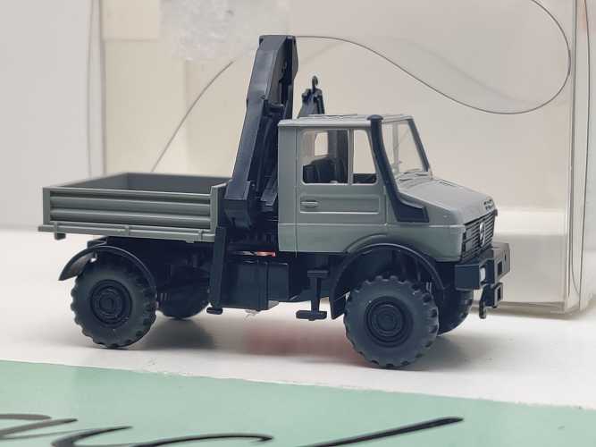 Wiking H0 647 03 27 Mercedes Benz "Unimog U1850" Ladekran / 1:87 / OVP