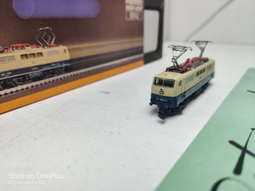 Märklin Z DC 8842  / Schnellzuglokomotive BR 111 / DB / OVP