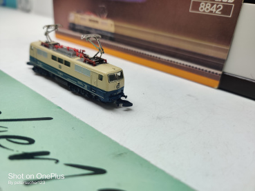 Märklin Z DC 8842  / Schnellzuglokomotive BR 111 / DB / OVP