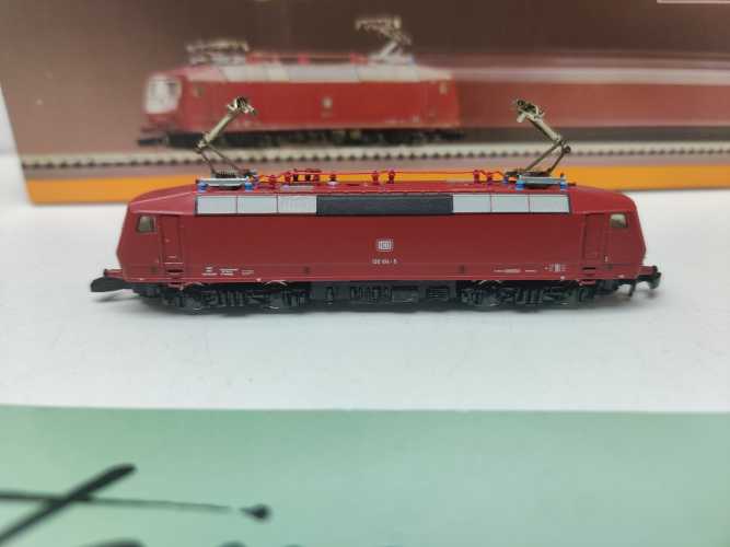 Märklin Mini Club Z DC 8848 / BR120 / elektrischen Mehrzwecklokomotive / DB / Rot / Analog / OVP