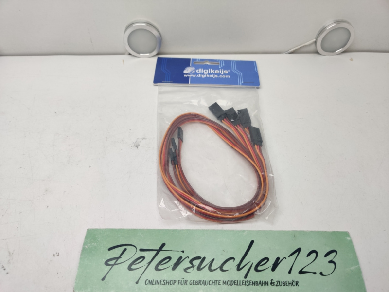 DIGIKEIJS DR60035 / 4 x Servo Kabel / OVP