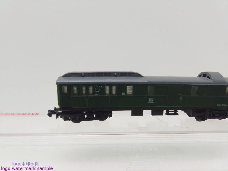 Arnold N DC 0330 Postwagen dkl-grün / PwPost 4ü / DB