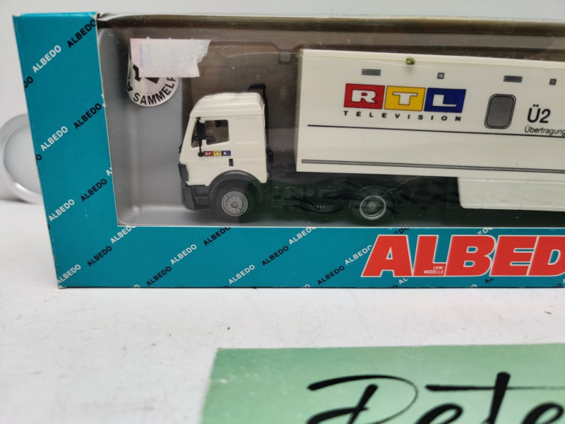 Albedo H0 / 1:87 / 202001 Sattelzug RTL / Übertragungswagen / OVP