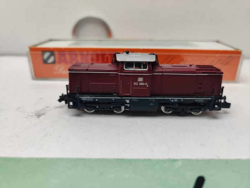 Fleischmann N DC 7230 / BR212 380-0 Diesellok / DB / Rot / DCC / Ersatz-OVP