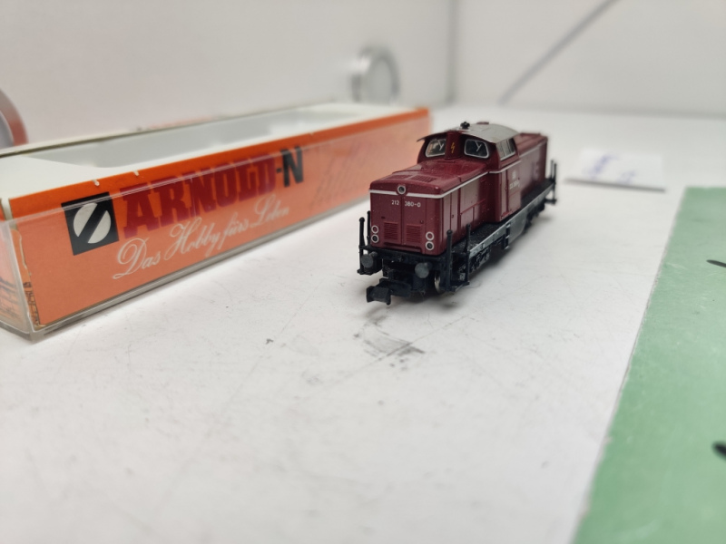 Fleischmann N DC 7230 / BR212 380-0 Diesellok / DB / Rot / DCC / Ersatz-OVP