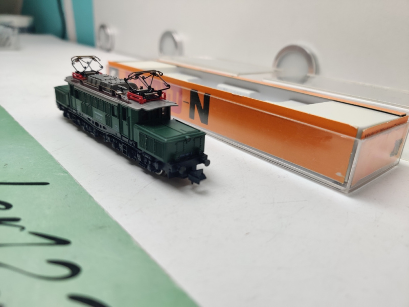 Arnold N DC 2310 / BR 194 147-5 E-Lok / Grün / DB / Analog / OVP