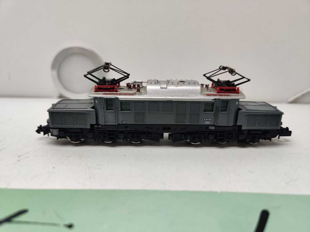 Arnold DC N 2312 / E94 001  Schwere Elektrolokomotive der Deutschen Reichsbahn / DR / DRG / Grau